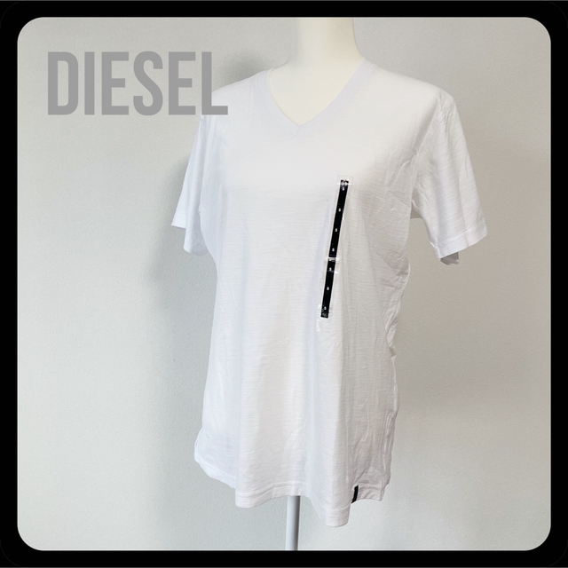 DIESEL(ディーゼル)の【新品・タグ付】ディーゼル Vネック 白Tシャツ ユニセックス レディースのトップス(Tシャツ(半袖/袖なし))の商品写真