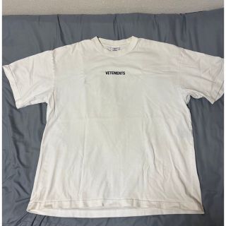 ヴェトモン(VETEMENTS)のVETEMENTS Tシャツ　ホワイト(Tシャツ/カットソー(半袖/袖なし))