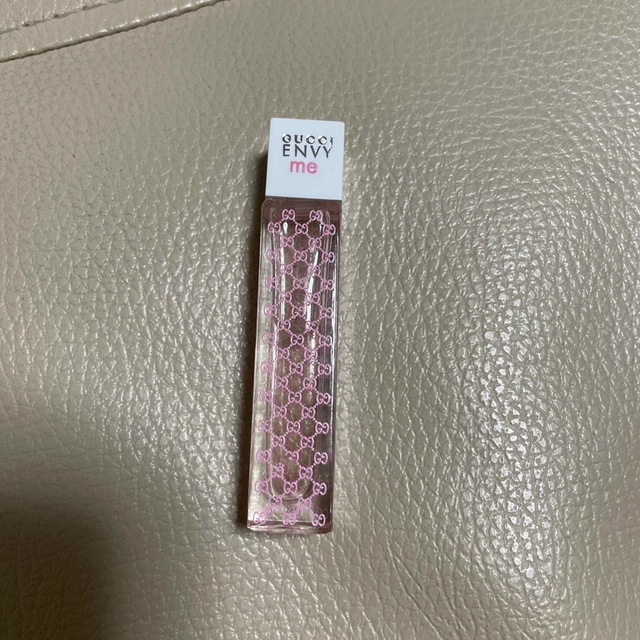 Gucci(グッチ)のGUCCI ENVY me  3ml   香水 新品未使用 コスメ/美容の香水(香水(女性用))の商品写真