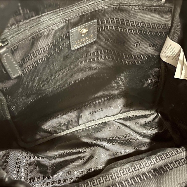 VERSACE(ヴェルサーチ)のベルサーチ♡ メデューサリュック♡ミニ レディースのバッグ(リュック/バックパック)の商品写真