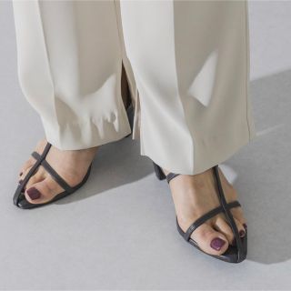 アーバンリサーチ(URBAN RESEARCH)の【値下】新品＊URBAN RESEARCH ナローストラップサンダル(サンダル)