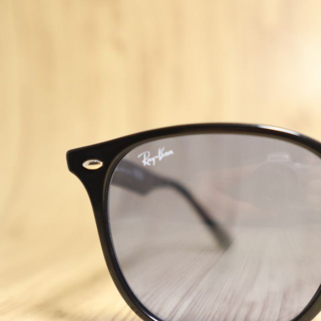 Ray-Ban(レイバン)の日本正規品　レイバン　サングラス　RB4259F 601/80　アジアンフィット メンズのファッション小物(サングラス/メガネ)の商品写真