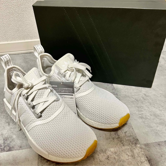 adidas NMD R-1新品　箱付き発送27.5cm【お値下げ】