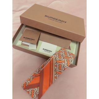 バーバリー(BURBERRY)のBurberry 新品スカーフ(バンダナ/スカーフ)