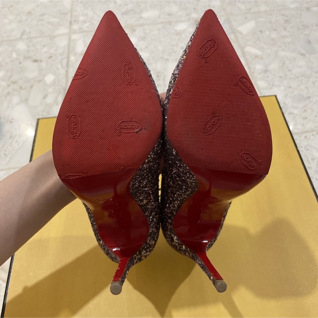 Christian Louboutin(クリスチャンルブタン)のルブタングリッターパンプス レディースの靴/シューズ(ハイヒール/パンプス)の商品写真