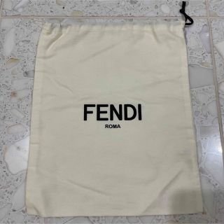 フェンディ(FENDI)のFENDI巾着(ポーチ)