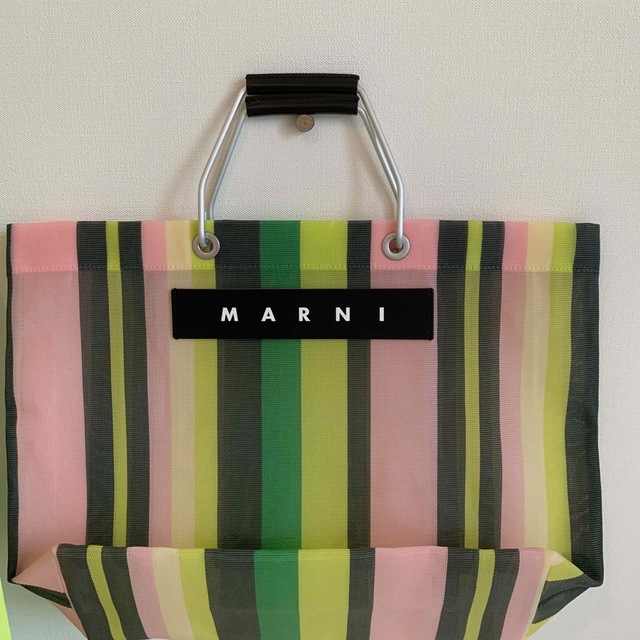 Marni - マルニ マルニフラワーマーケット新品ストライプバッグの通販