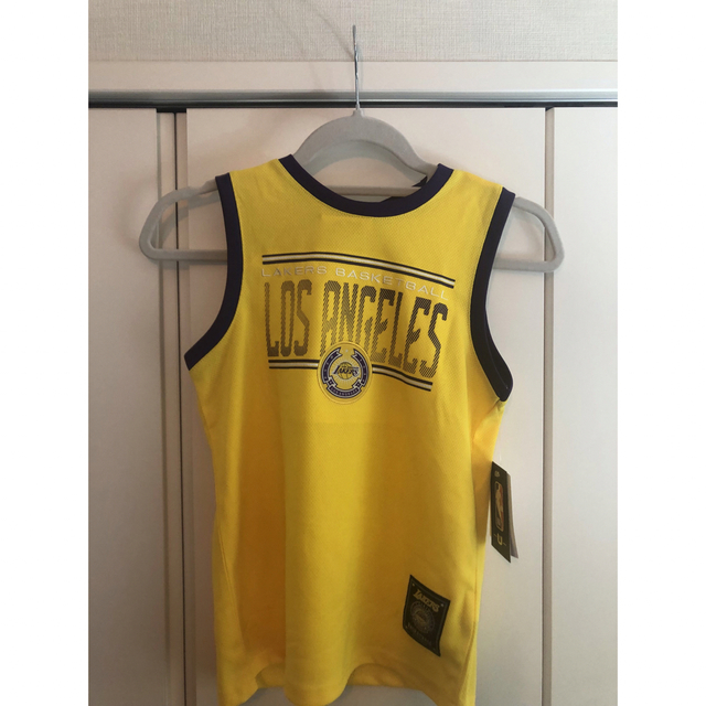 (ロサンゼルスで購入)  レイカーズ　タンクトップ　Lakers ユニフォーム スポーツ/アウトドアのスポーツ/アウトドア その他(バスケットボール)の商品写真