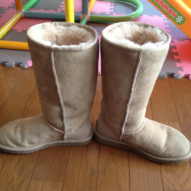 UGG by ayano.uchida.7's shop|アグならラクマ - UGG☆サイズ22.5〜23cmの通販 定番人気