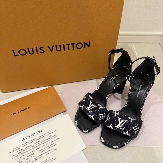 LOUIS VUITTON ルイヴィトン　シルエットライン　サンダル