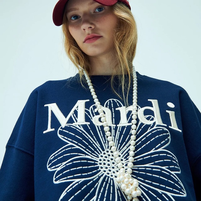 ALEXIA STAM(アリシアスタン)のSWEATSHIRT FLOWERMARDI NEEDLEWORK  レディースのトップス(トレーナー/スウェット)の商品写真