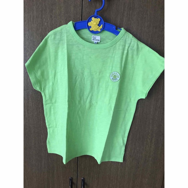 新品　140サイズ　ワンポイントTシャツ　グリーン キッズ/ベビー/マタニティのキッズ服男の子用(90cm~)(Tシャツ/カットソー)の商品写真