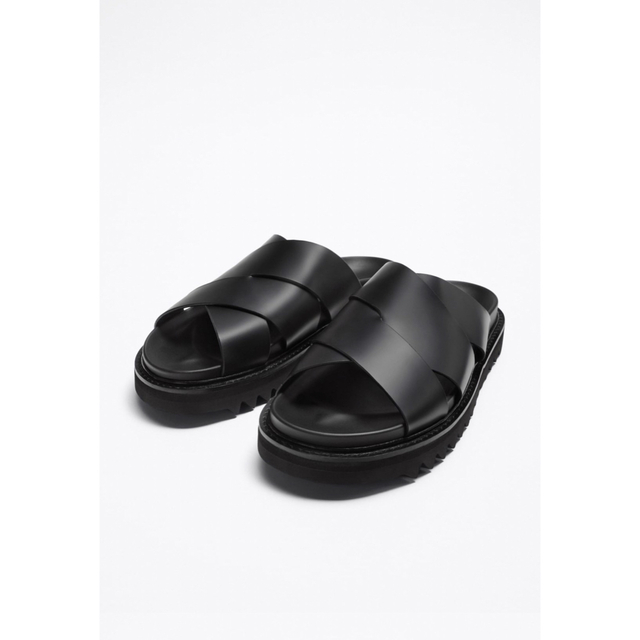 ZARA - VIBRAM® レザーサンダル トラックソールの通販 by ゆ's shop