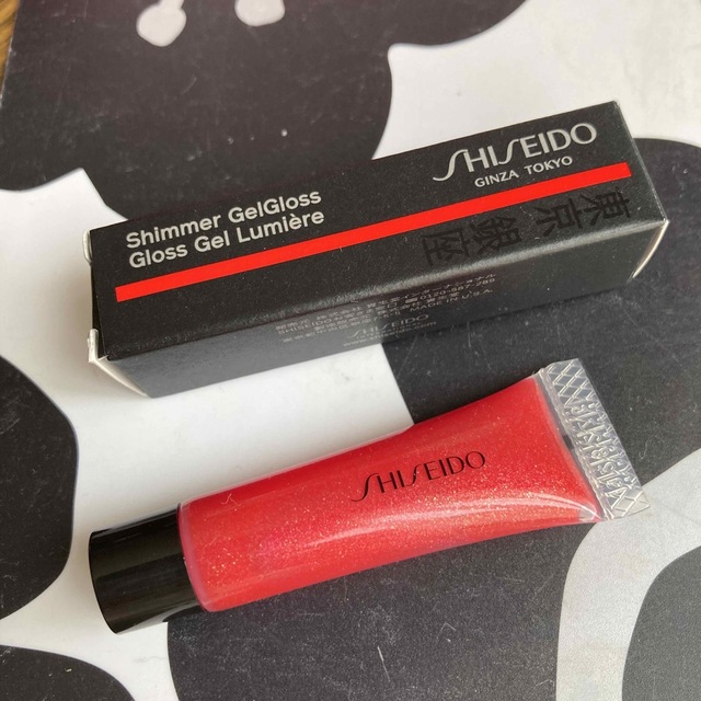 SHISEIDO (資生堂)(シセイドウ)の化粧品ポーチ(リップグロス付き) レディースのファッション小物(ポーチ)の商品写真