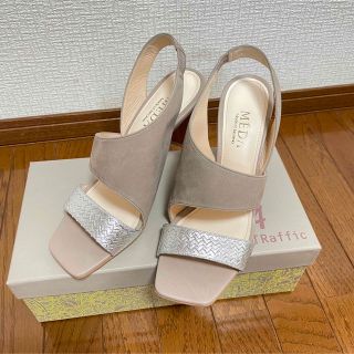 メダ 靴/シューズの通販 300点以上 | MEDAのレディースを買うならラクマ