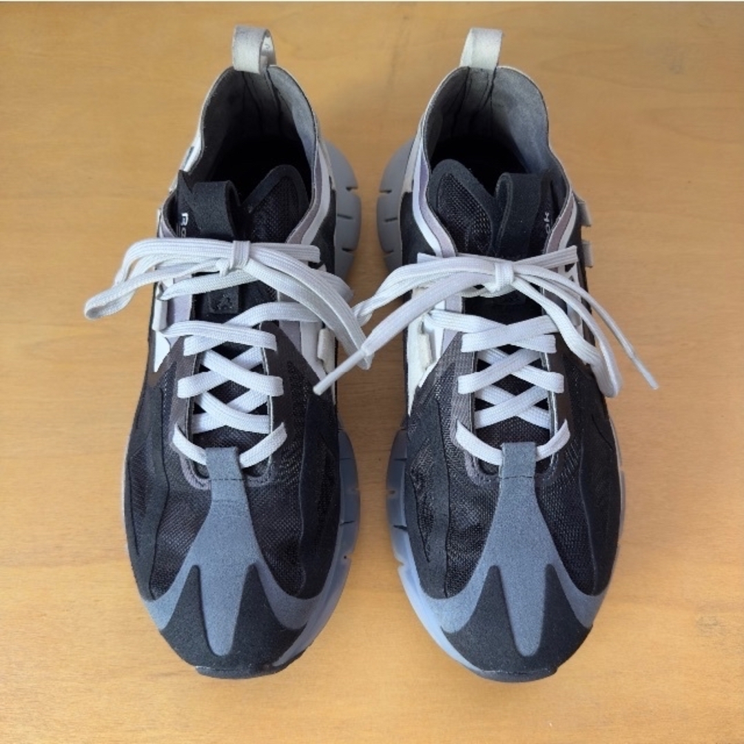 Reebok(リーボック)のReebok ZIG KINETICA IANPALEY 23.0cm レディースの靴/シューズ(スニーカー)の商品写真