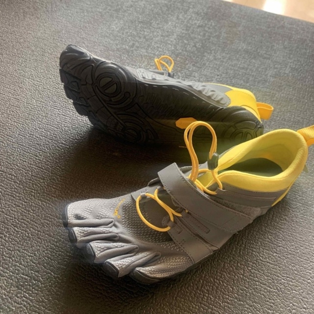 Vibram Five Fingers. V-Train2.0  US42