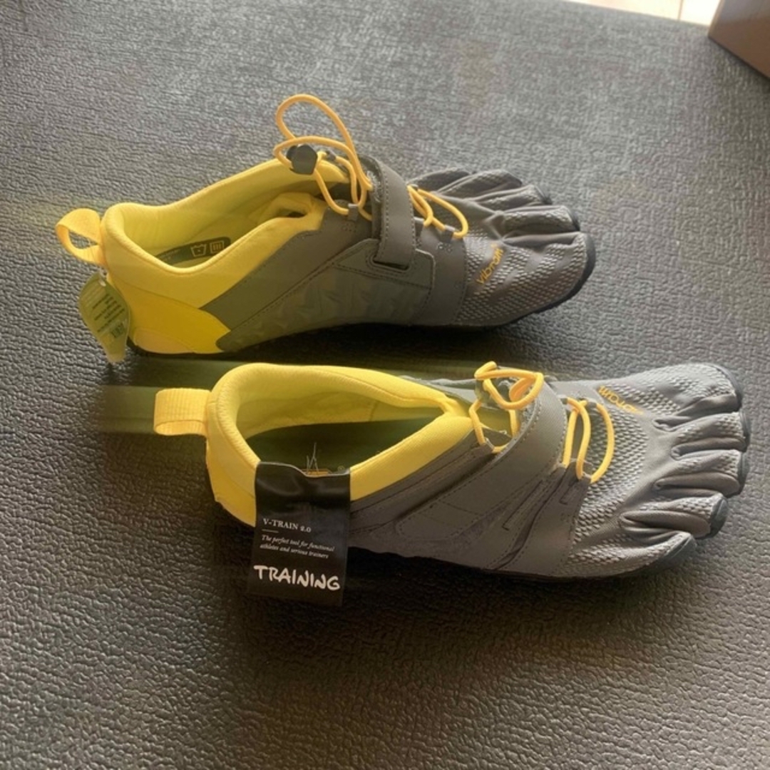 vibram - Vibram Five Fingers. V-Train2.0 US42の通販 by triblexxx's ...