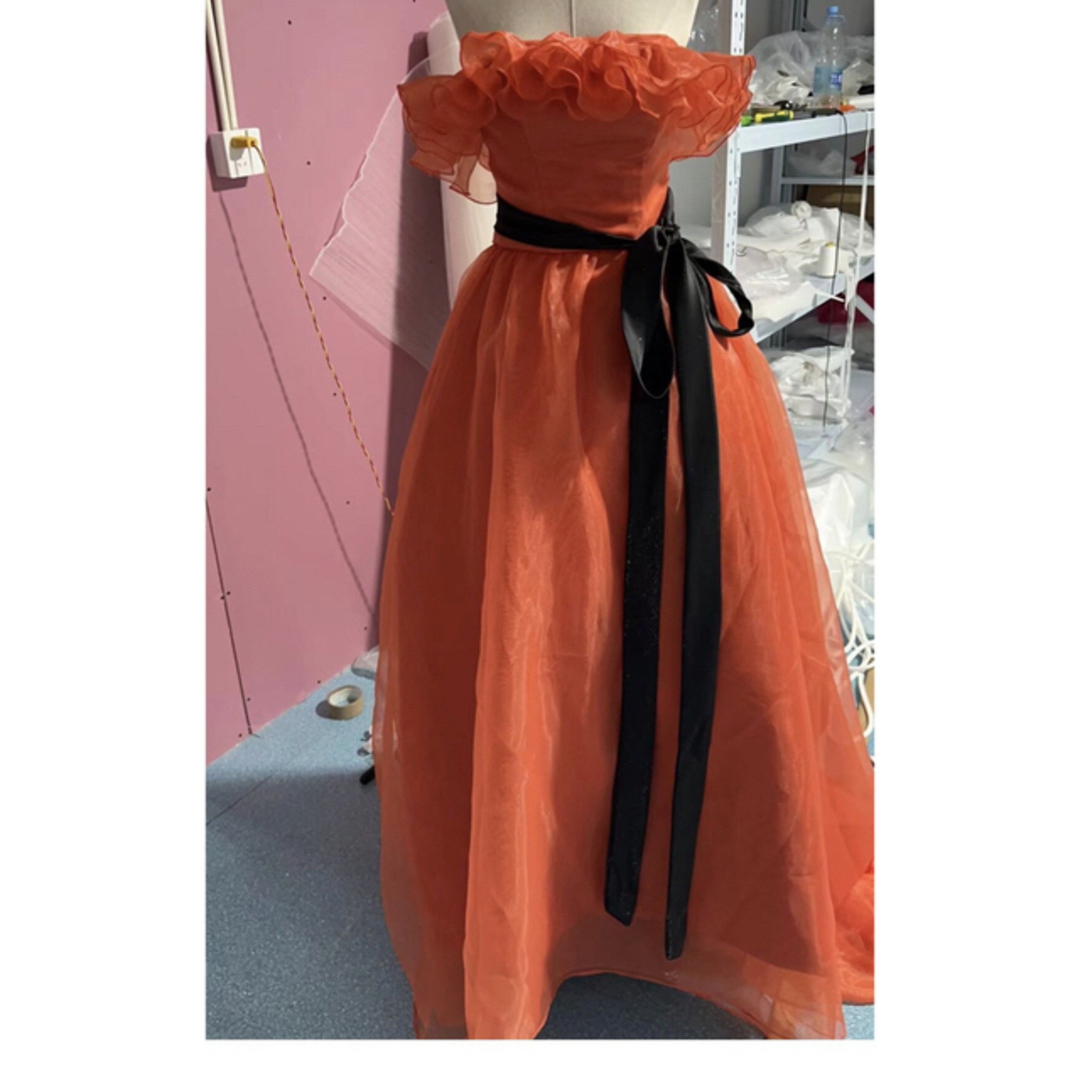 ウェディング　カラードレス　オレンジ　テラコッタ レディースのフォーマル/ドレス(ウェディングドレス)の商品写真