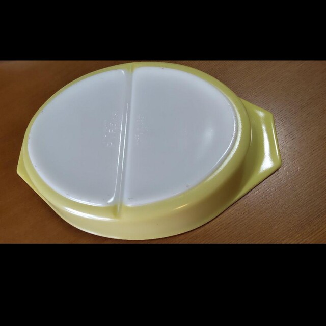 Pyrex(パイレックス)のPyrexパイレックス　オリーブ柄　キャセロール　グラタン皿　オードブル皿 インテリア/住まい/日用品のキッチン/食器(食器)の商品写真