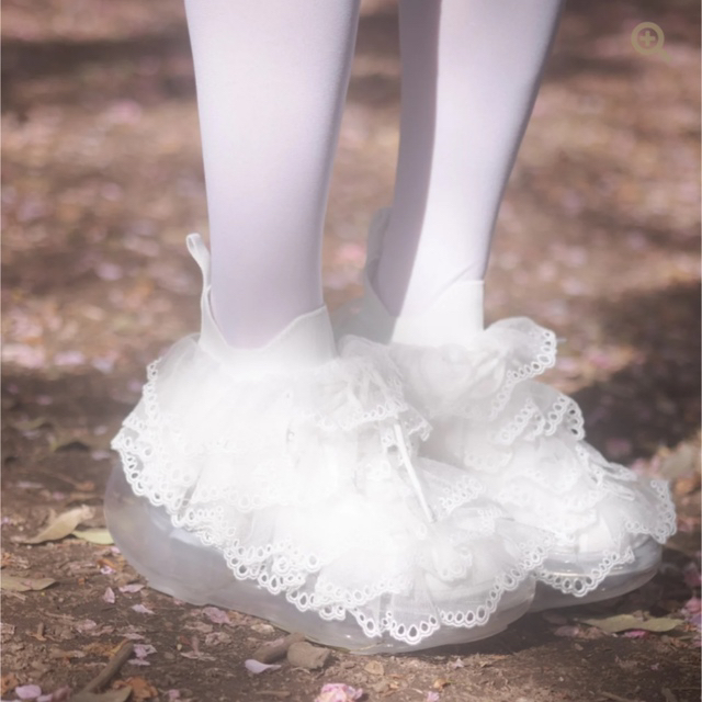 MIKIO SAKABE(ミキオサカベ)のLace Moon / White レディースの靴/シューズ(スニーカー)の商品写真