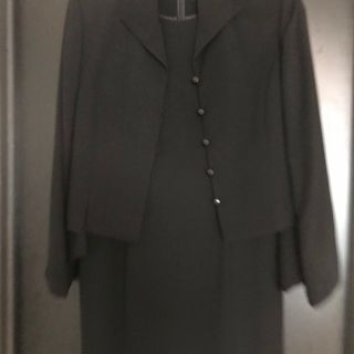 見逃し厳禁♡元値15.000超美品💐オールシーズン使用可　喪服💐(礼服/喪服)