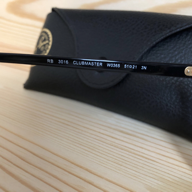 Ray-Ban(レイバン)のRay-Ban CLUBMASTER サングラス レディースのファッション小物(サングラス/メガネ)の商品写真