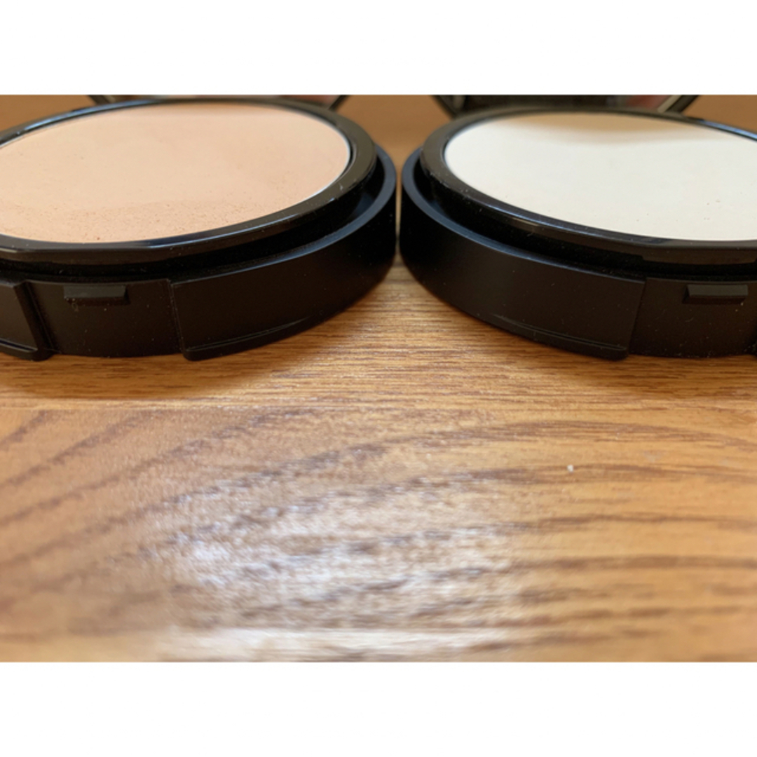 bareMinerals(ベアミネラル)のベアミネラル　ベアプロ16HRファンデーションとミネラルベールプレストパウダー コスメ/美容のベースメイク/化粧品(ファンデーション)の商品写真