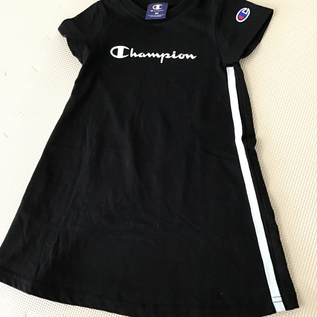 Champion(チャンピオン)のチャンピオン　ワンピース　　90 キッズ/ベビー/マタニティのキッズ服女の子用(90cm~)(ワンピース)の商品写真