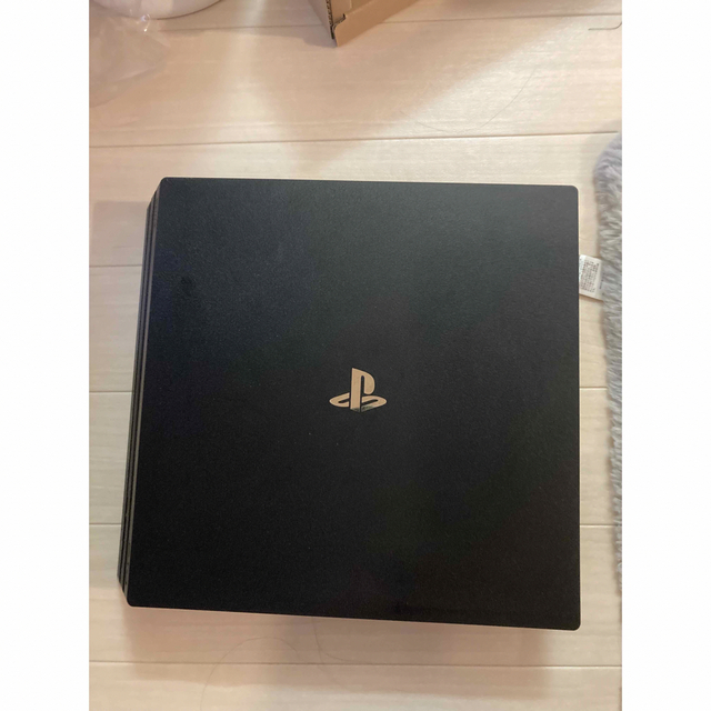 PlayStation4(プレイステーション4)のplay station 4 pro 2TB エンタメ/ホビーのゲームソフト/ゲーム機本体(家庭用ゲーム機本体)の商品写真