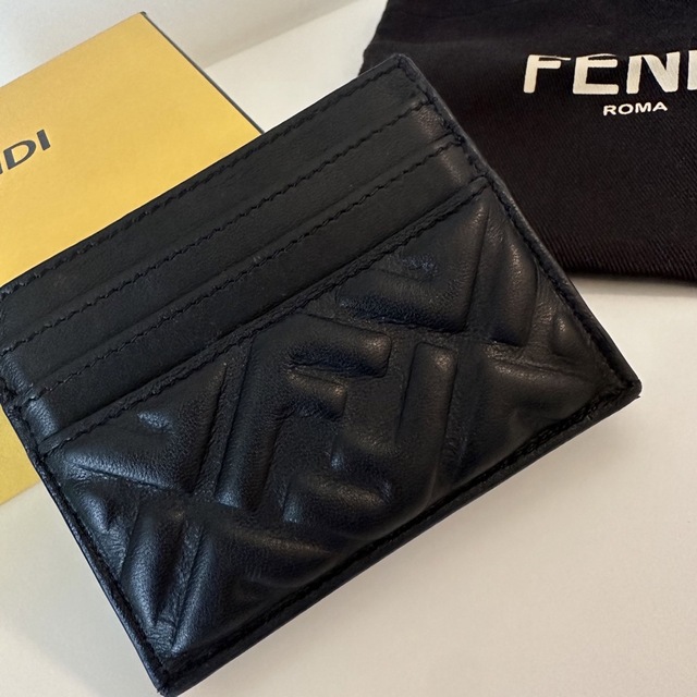 正規品 FENDI バゲット カードケース ナッパレザーカードケース