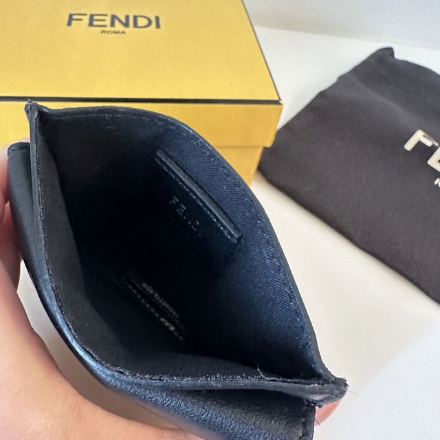 正規品 FENDI バゲット カードケース ナッパレザーカードケース
