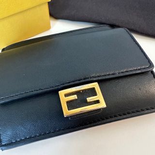 正規品 FENDI バゲット カードケース ナッパレザーカードケース