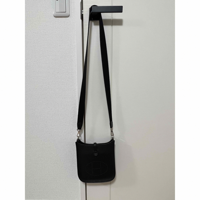 Hermes(エルメス)のエルメス エヴリTPM トリヨンクレマンス　ブラック　シルバー金具　Y2020年 レディースのバッグ(ショルダーバッグ)の商品写真