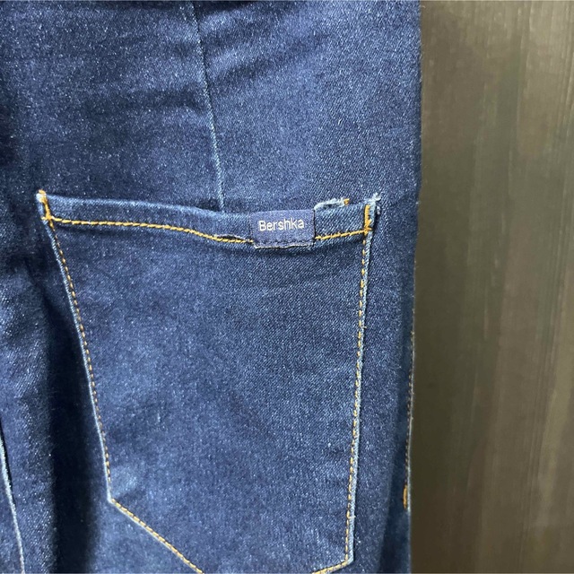 Bershka(ベルシュカ)の(Bershka)32 Sサイズ　ハイウエストストレッチスキニーパンツ レディースのパンツ(スキニーパンツ)の商品写真