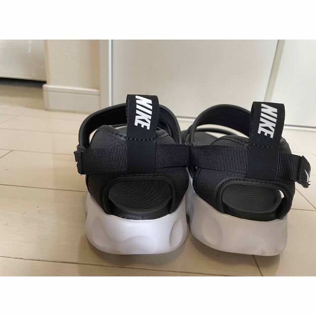 NIKE(ナイキ)のNIKE OWAYSIS Sandal 26cm 美品 レディースの靴/シューズ(サンダル)の商品写真