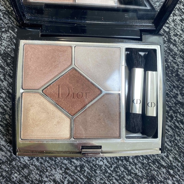 Dior(ディオール)のディオール　サンククルールクチュール　アイシャドウ　022 コスメ/美容のベースメイク/化粧品(アイシャドウ)の商品写真