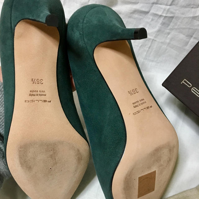 ペリーコ スエードパンプス♪レア❤️激安SALE💛💓💛新品未使用❤️ レディースの靴/シューズ(ハイヒール/パンプス)の商品写真