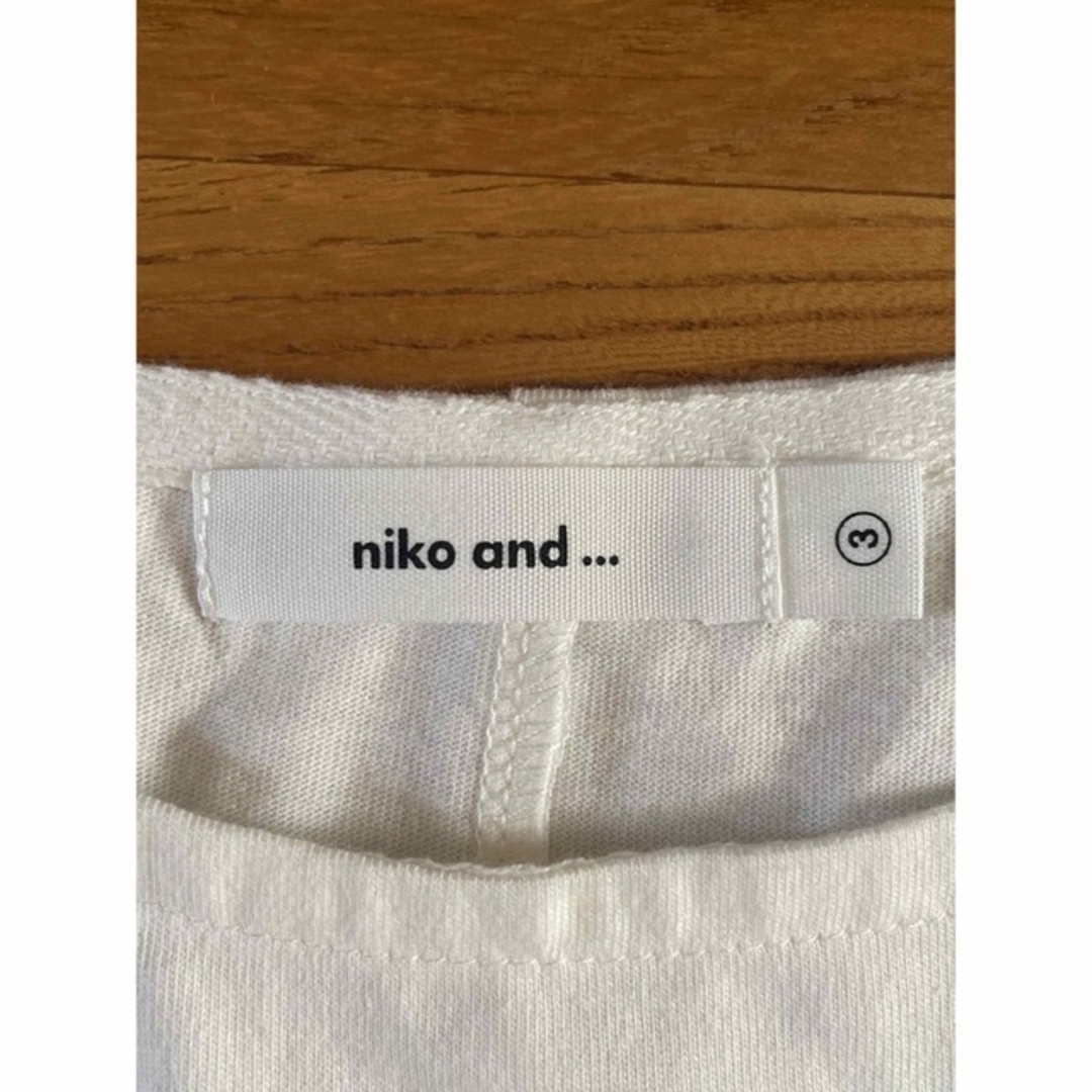 niko and...(ニコアンド)のniko and  半袖Tシャツ & フリルショートパンツ レディースのトップス(Tシャツ(半袖/袖なし))の商品写真