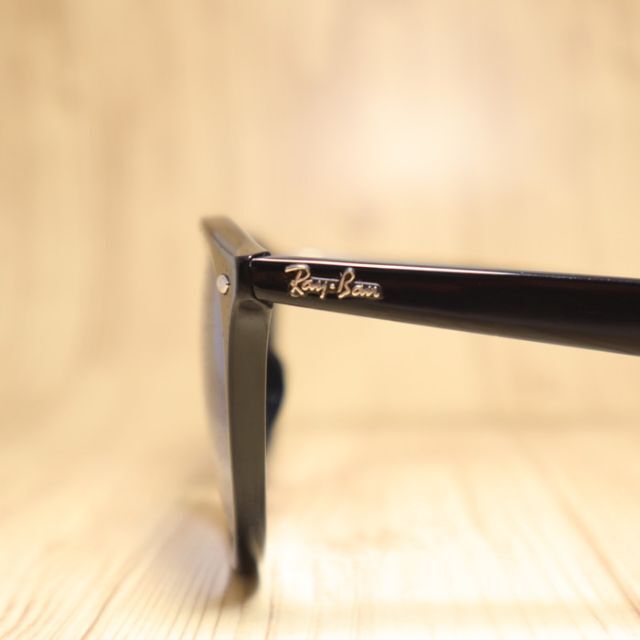 Ray-Ban(レイバン)の 日本正規品　レイバン　サングラス　RB4259F 601/80　アジアンフィッ メンズのファッション小物(サングラス/メガネ)の商品写真