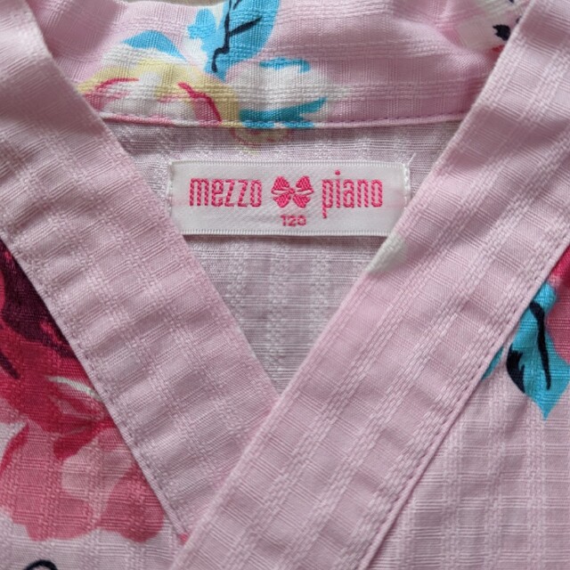 mezzo piano(メゾピアノ)の浴衣 120cm 女子 キッズ/ベビー/マタニティのキッズ服女の子用(90cm~)(甚平/浴衣)の商品写真