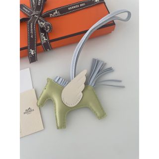 エルメス(Hermes)の試着のみ　未使用　希少色　エルメス　ペガサス　ロデオ　チャーム　(チャーム)