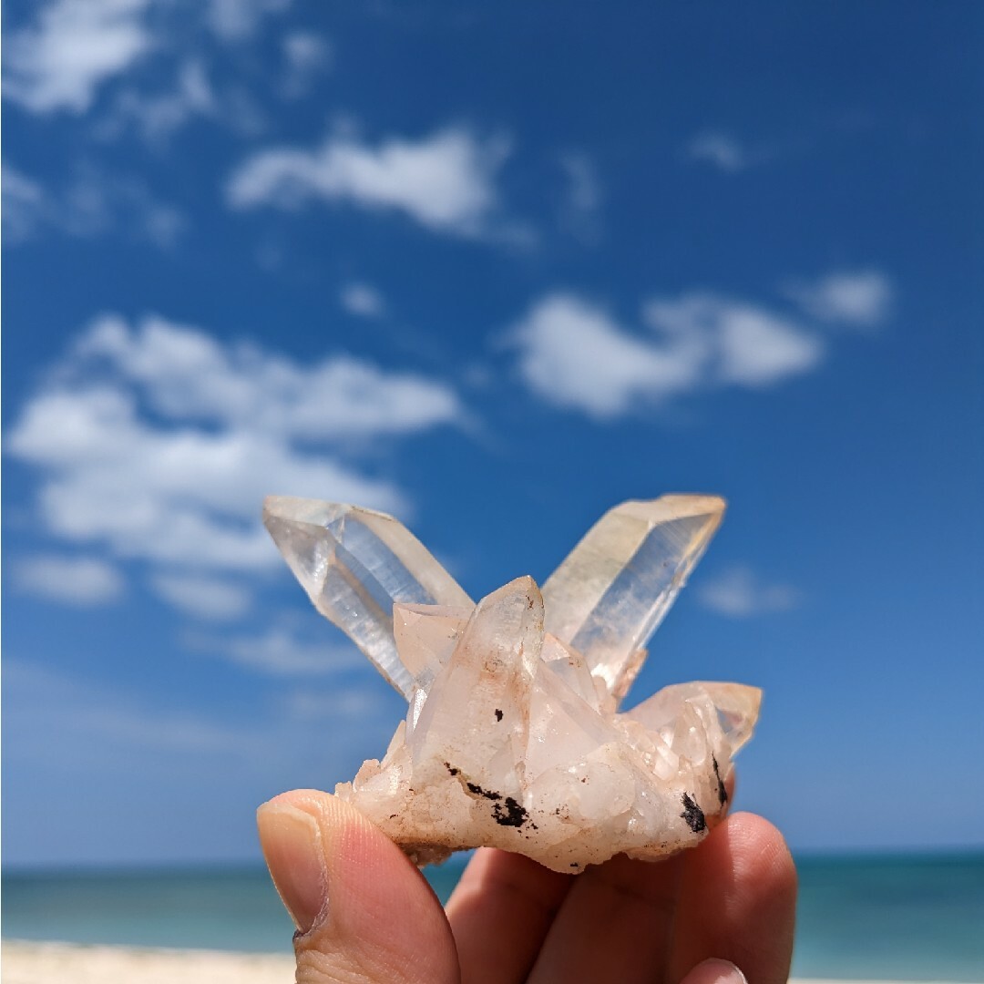 ピンククリスタル ヒマラヤ水晶 マニカラン産 天然石 原石の通販 by