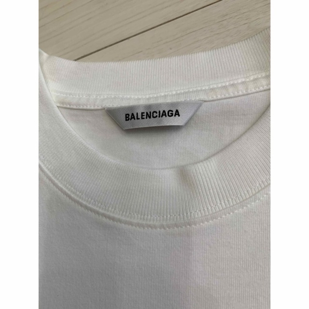 Balenciaga(バレンシアガ)のバレンシアガ  ちびロゴT ホワイト　Lサイズ レディースのトップス(Tシャツ(半袖/袖なし))の商品写真