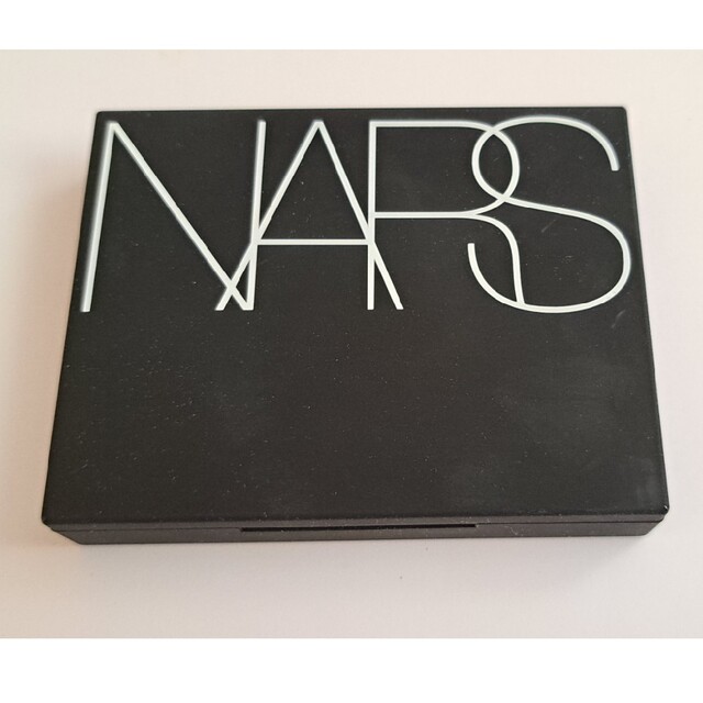 NARS(ナーズ)の専用　NARS　ライトリフレクティングセッティングパウダー コスメ/美容のベースメイク/化粧品(フェイスパウダー)の商品写真