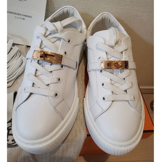 新品 ★ HERMES エルメス スニーカー デイ 新品 ★ HERMES エルメス スニーカー デイ
