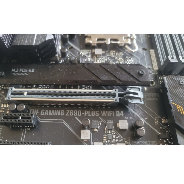ASUS Z690 PLUS WIFI D4マザーボードジャンク スマホ/家電/カメラのPC/タブレット(PCパーツ)の商品写真