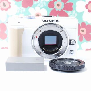 オリンパス(ホワイト/白色系)の通販 1,000点以上 | OLYMPUSを買う