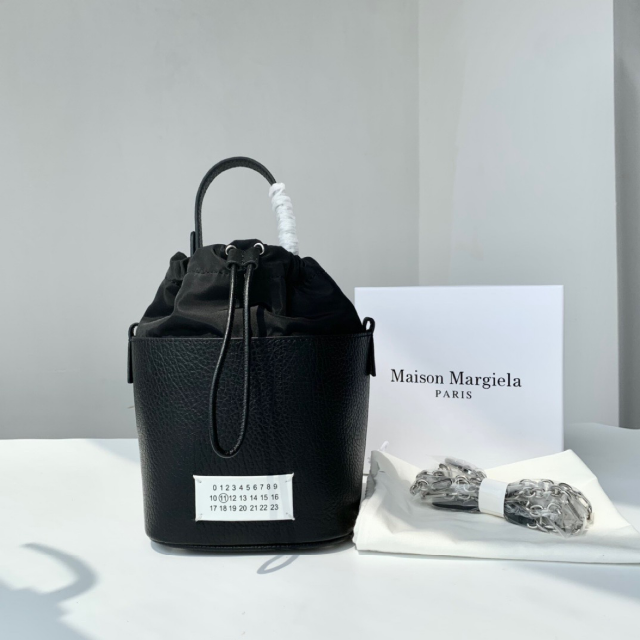 有名人芸能人】 美品Maison Margeila Margiela Maison 5AC バケット
