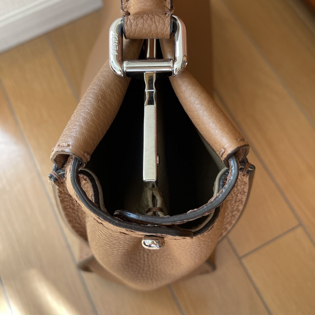 FENDI(フェンディ)の高島屋購入FENDI セレリア ピーカブー ハンドバッグ 2way ミディアム レディースのバッグ(ハンドバッグ)の商品写真